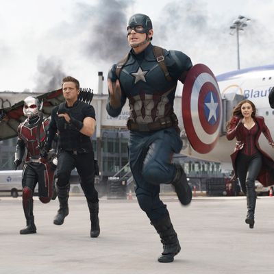 Social Media Buzz: 'The Other Woman' Flirts with 'Captain America