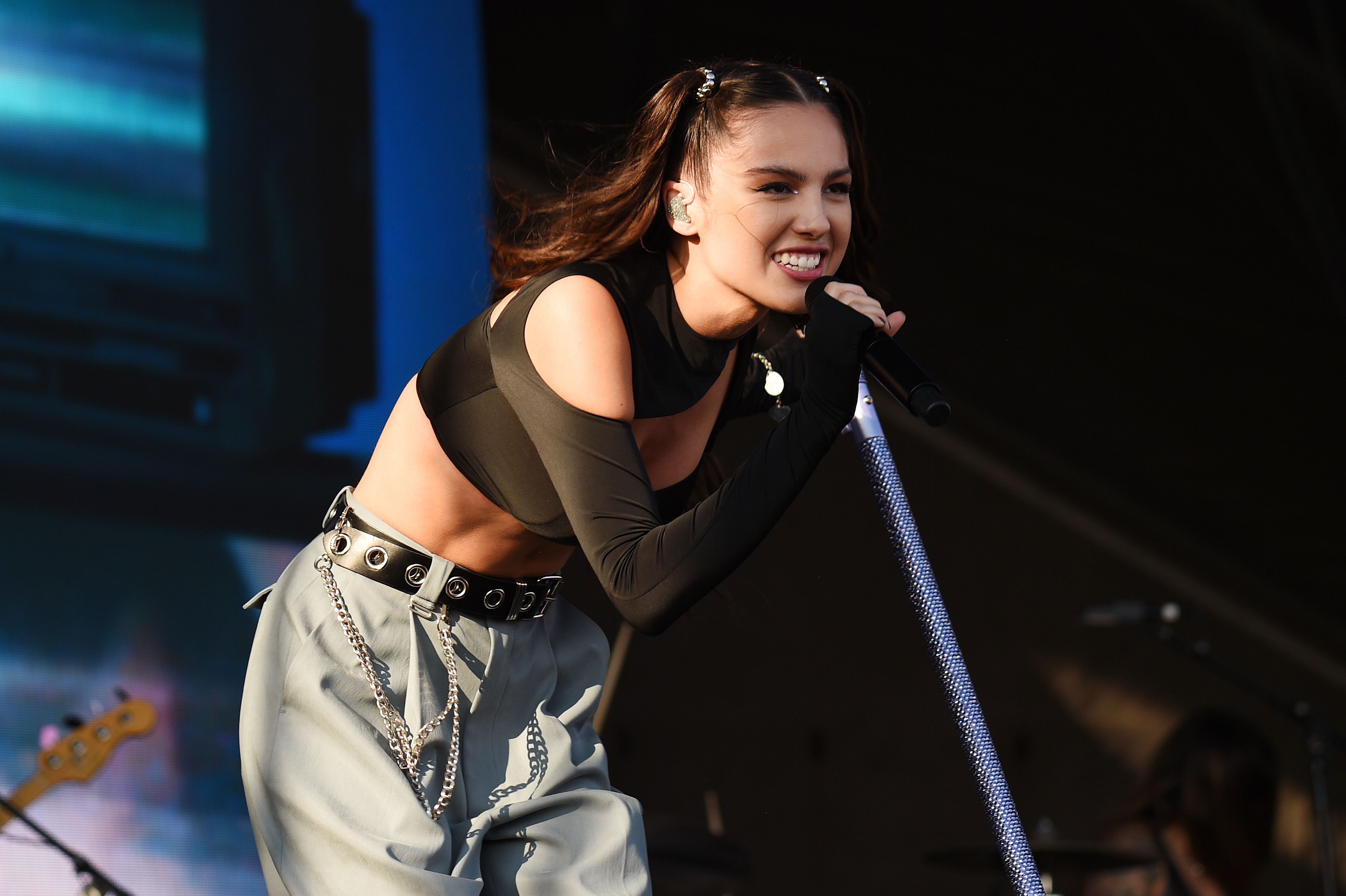 Place Concert Olivia Rodrigo Paris WATCH]: Olivia Rodrigo's Full Set from 'First Show'