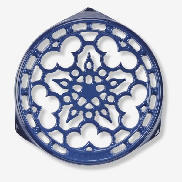 Le Creuset Heritage Cast-Iron Deluxe Round Trivet, 9”