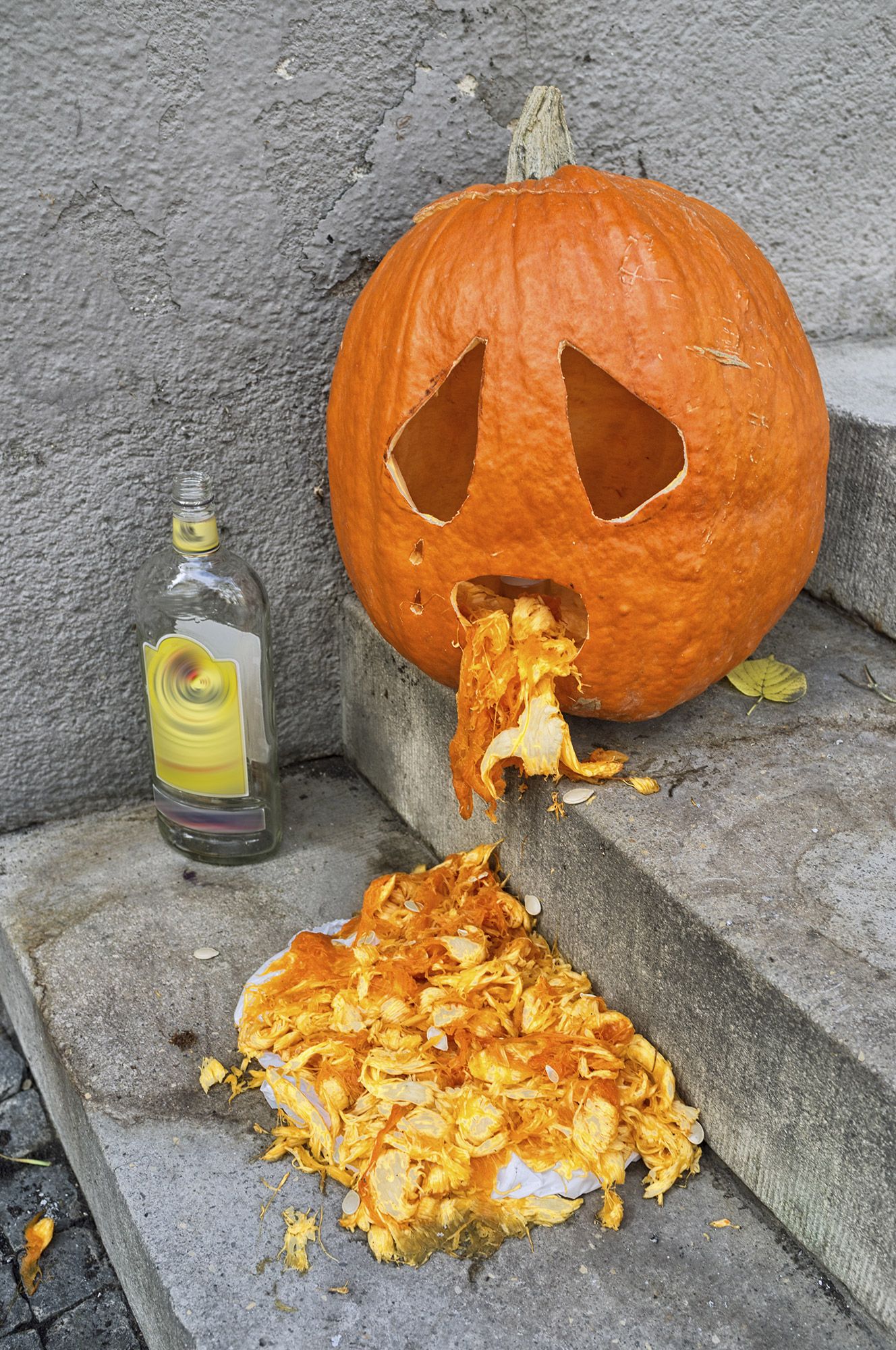 How To Do A Puking Pumpkin