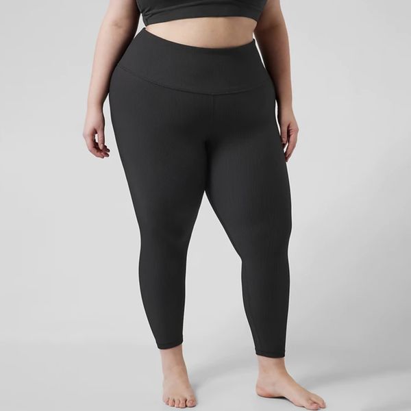 Plus Size Running Tights Nylon Spandex Yoga Pants with Pockets - China Yoga  Pants with Pockets and Nylon Spandex Yoga Pants price | Made-in-China.com