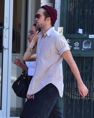 And fka twig rob pattinson FKA Twigs