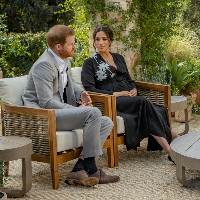 Meghan And Harry Interview Uk Tabloid Attacks Continue