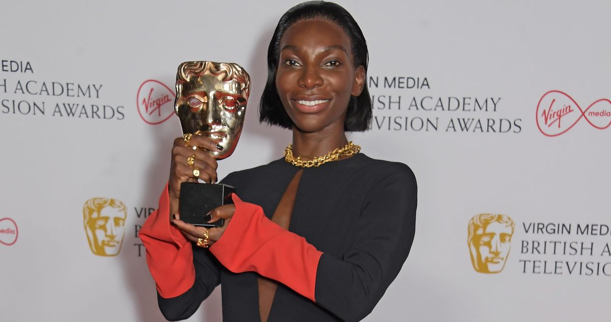 米凱拉·科爾 (Michaela Coel) 將英國電影和電視藝術學院 (BAFTA) 電視獎授予我可能會毀了你的親密協調員