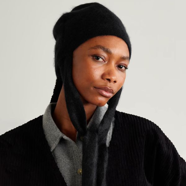 LISA YANG Brushed-cashmere Beanie