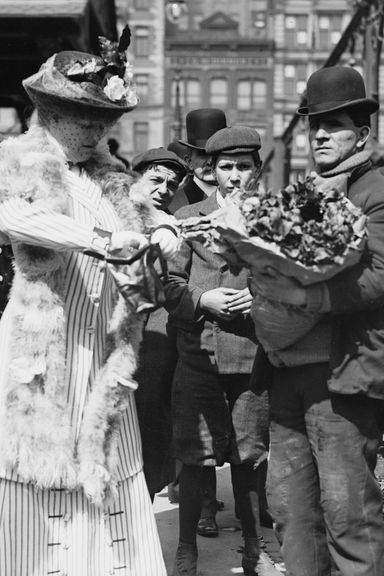 30 Vintage Ladies All Dressed Up for Easter