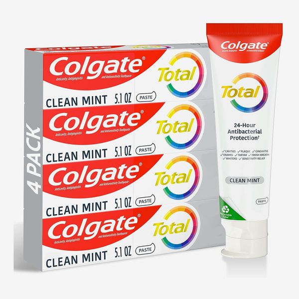 Colgate Total Clean Mint Toothpaste – 4 Ct