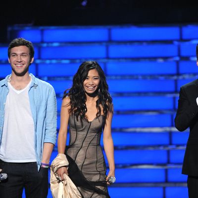 AMERICAN IDOL: L-R: Phillip Phillips, Jessica Sanchez and Ryan Seacrest on AMERICAN IDOL airing Tuesday, May 22 (8:00-9:00 PM ET/PT) on FOX. 