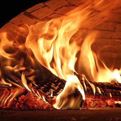 火当然被煽起来了。