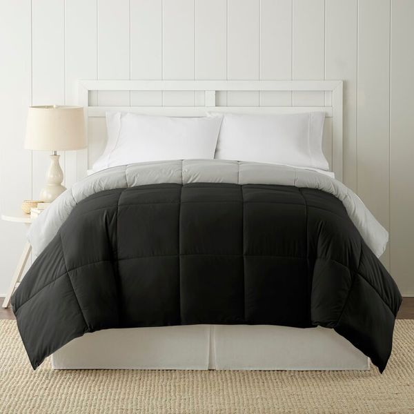 Alwyn Home Single Reversible Comforter (King)
