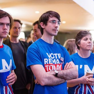 Stronger In Campaign Gather Together To Wait For The Eu Referendum Result