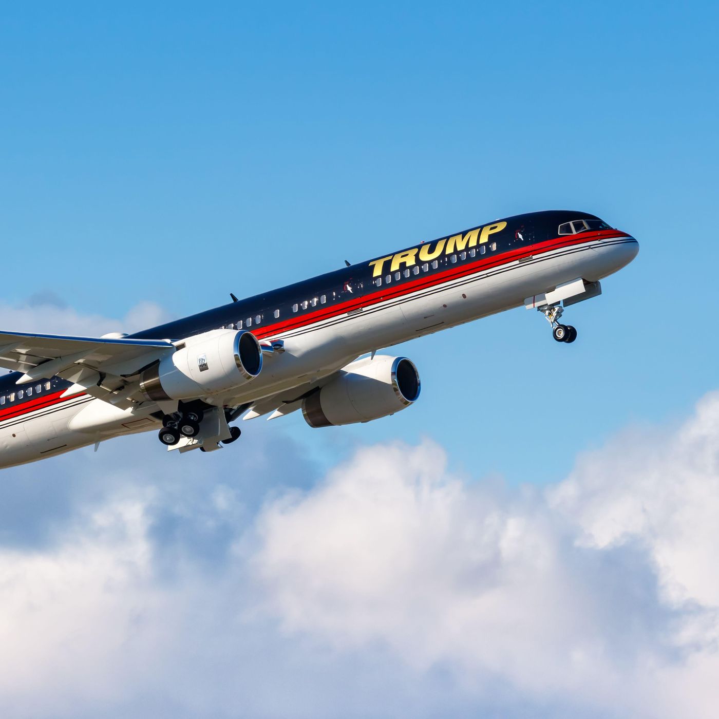 Donald Trump Flies a Crappy Plane for a Billionaire