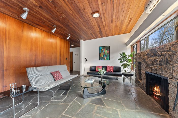 A Marcel Breuer Home in Croton-on-Hudson Is on the Market