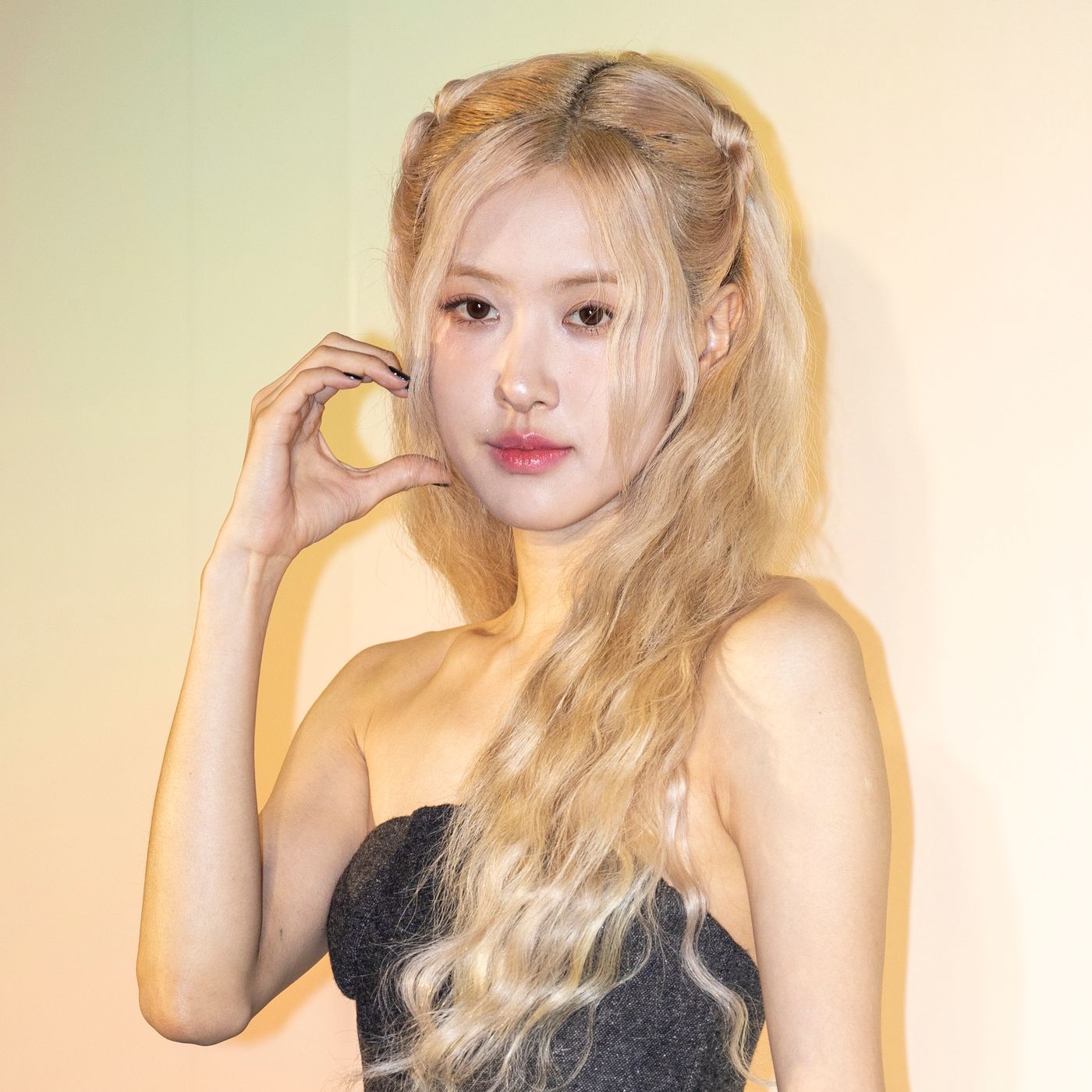 Blackpink's Rosé Sings About an Ex on New Solo Album 'Rosie'