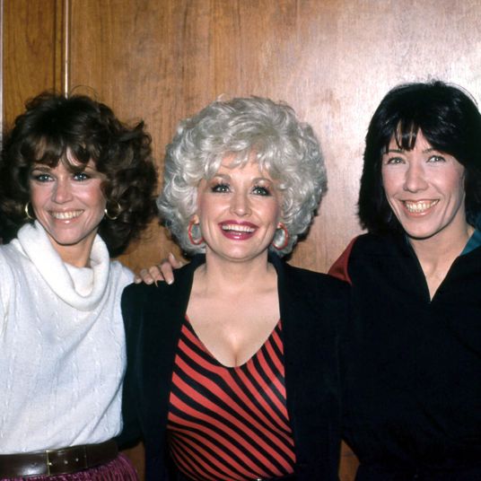 JANE FONDA, DOLLY PARTON AND LILY TOMLIN PROMOTING '9 TO 5' FILM, LOS ANGELES, AMERICA - 1981