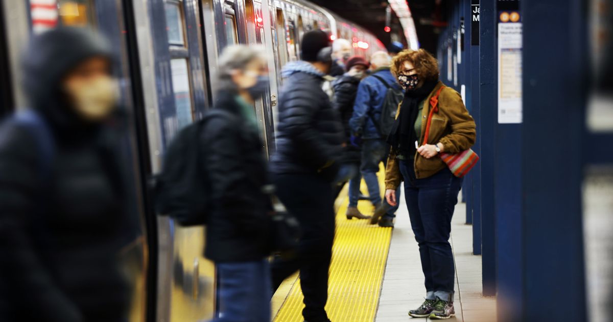 New Yorkers’ Standoffish Subway Behavior Primed Us for COVID