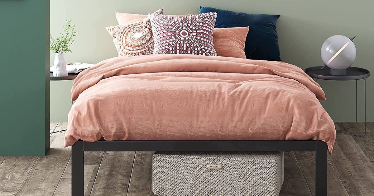 How Much Space Does A Queen Bed Take Up Hanaposy