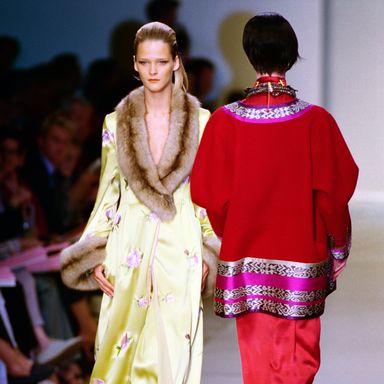 A Look Back at Oscar de la Renta’s Greatest Runway Hits