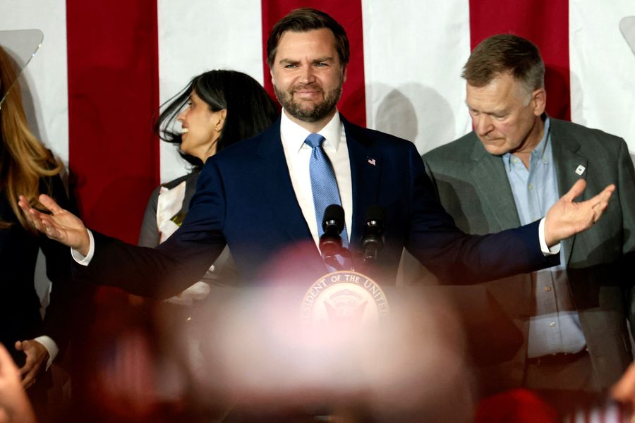 J.D. Vance Wants to Heal the MAGA Populist–Tech Bro Divide? Good Luck.