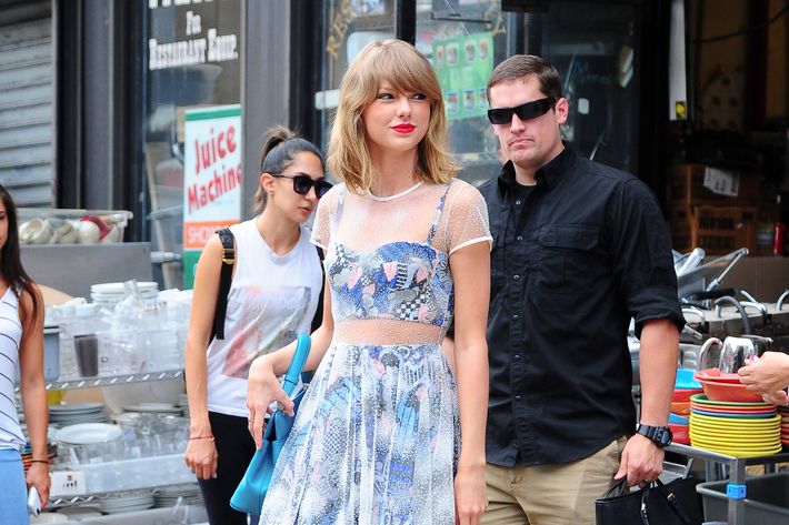 taylor swift tour of nyc