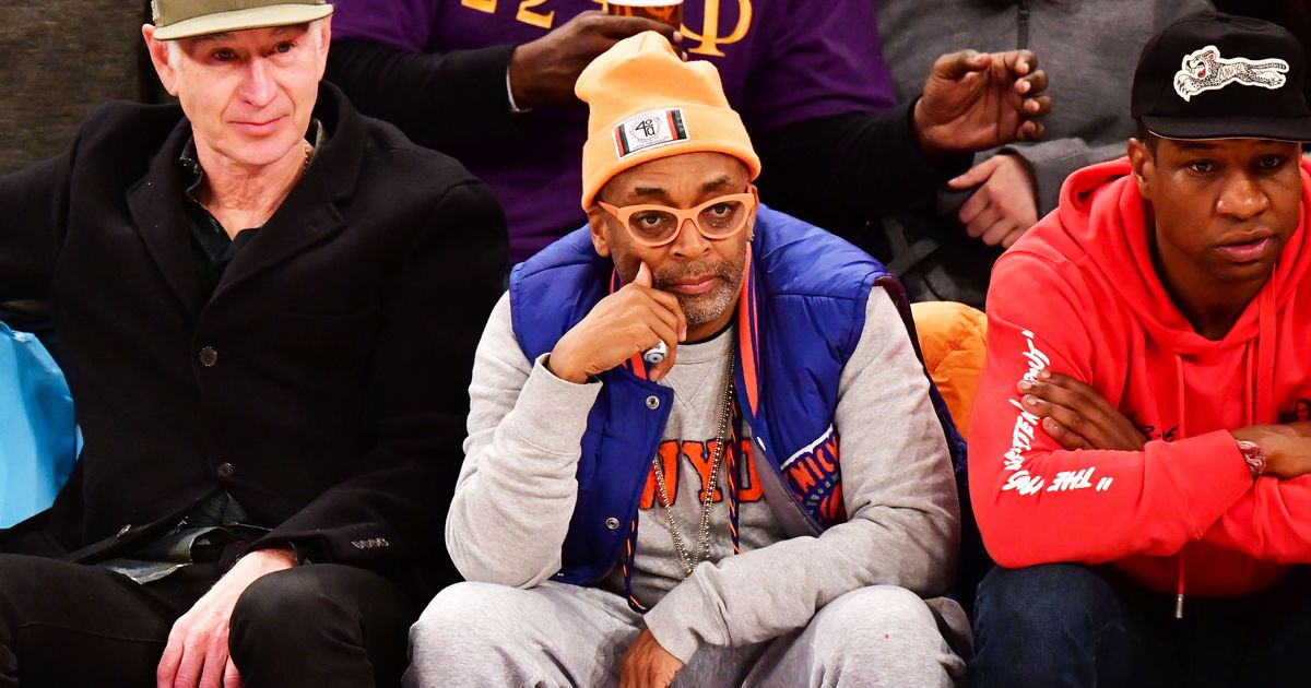 Spike Lee to Stick With His Knicks - The New York Times