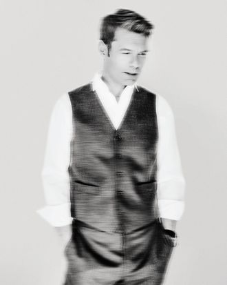 Seacrest wearing Ryan Seacrest Distinction.