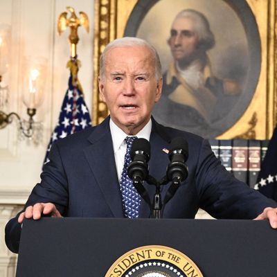 Biden Rebukes Special Counsel Over ‘Faulty Memory’ Claim