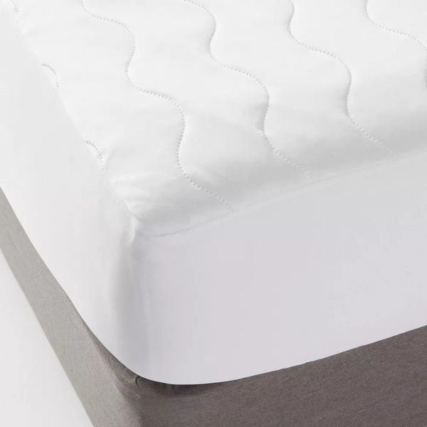 Room Essentials Machine Washable Cooling Waterproof Quilted Mattress Pad