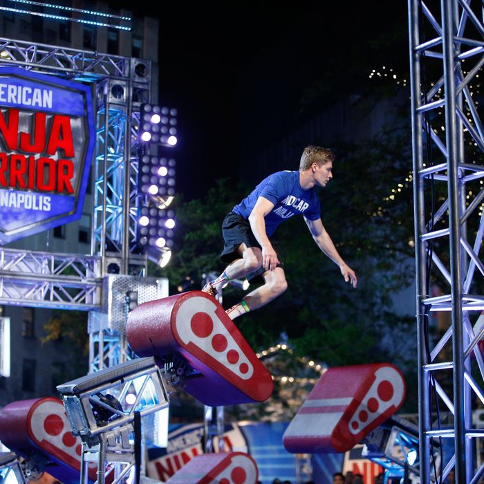 Ninja Warrior / Perth Couple Make Australian Ninja Warrior Finals Have