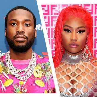 While ex Nicki Minaj gets raked over vaccine skepticism, Meek Mill