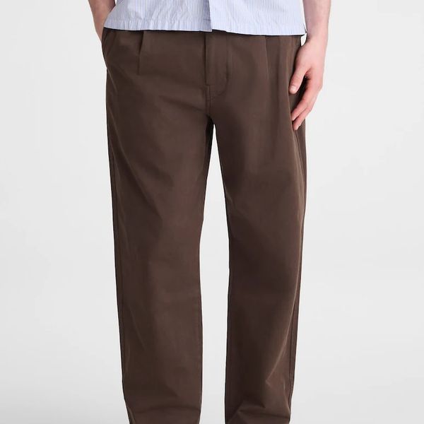 Madewell Pleated Chino Pants in Uniform Twill