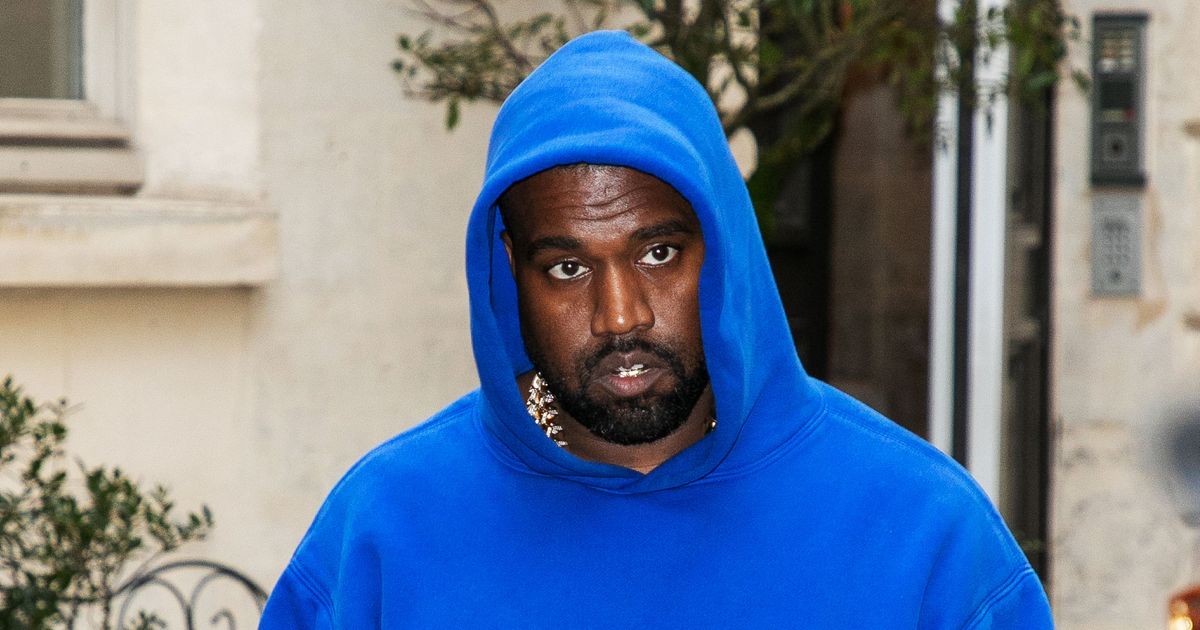 Kanye Westがプレビューしました傷招待者のみのアルバムリスニングパーティーで