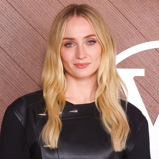 Louis Vuitton: Photocall - Paris Fashion Week - Womenswear Fall/Winter 2025-2026