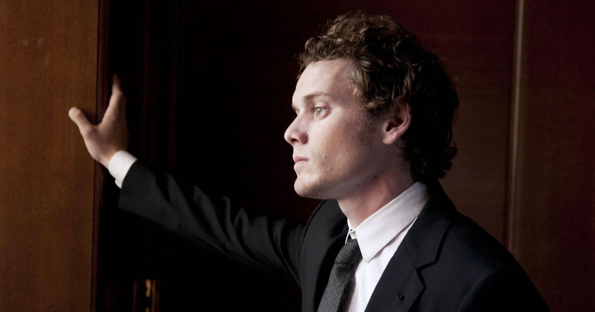 在像瘋了一樣, 安東尤金 (Anton Yelchin) 展現了他天賦的真正深度