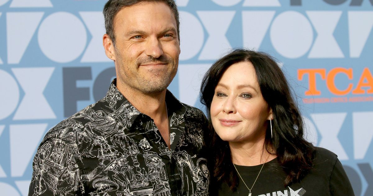 Shannen Doherty rende omaggio a From Charmed e 90210 Casts