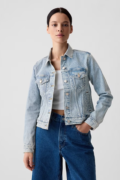 Gap – Denim jacket with symbol