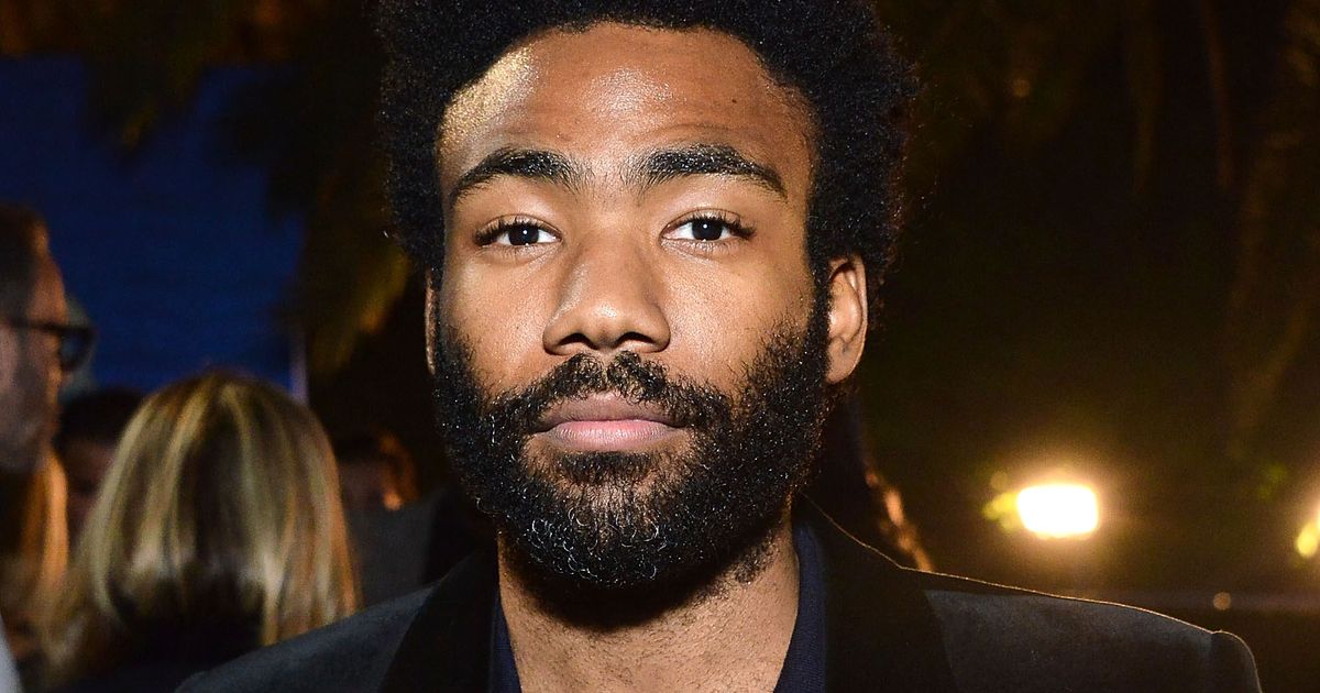 為什麼，是的是唐納德·格洛弗（Donald Glover）在新幼稚的甘比諾歌曲“ Redbone”上唱歌