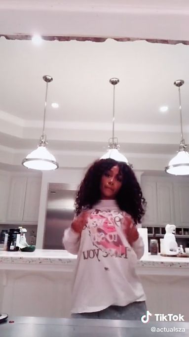 Best of the SZA 'Shirt' TikTok Dance Challenge: Watch