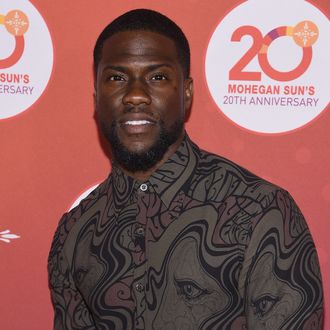 Kevin Hart Official After Party with DJ Ruckus as Part of Mohegan Sun's 20th Anniversary Celebration