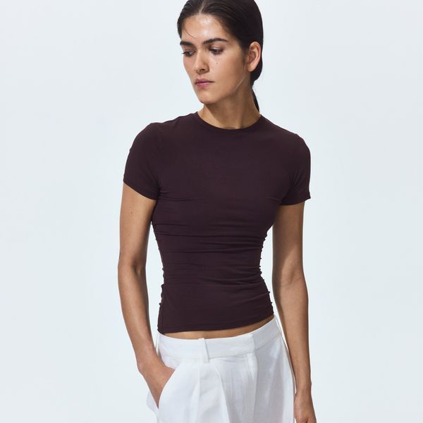 H&M Fitted Stretch T-Shirt