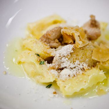 Sunchoke-filled agnolotti, sweetbreads, walnuts, and brown butter (pairing: Pepe Nero from Goose Island)