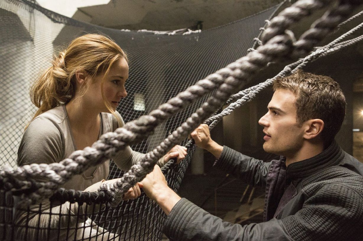 Divergent first sex scene cut out