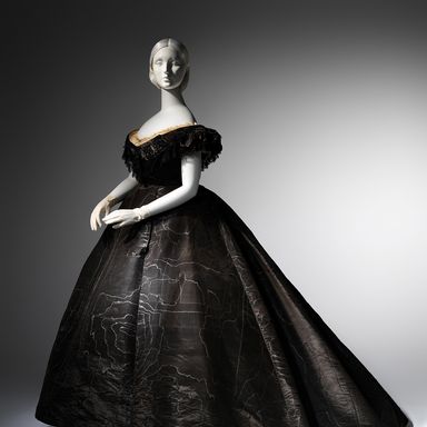 The Met’s New Exhibit, ‘Death Becomes Her,’ Will Thrill Your Inner Goth