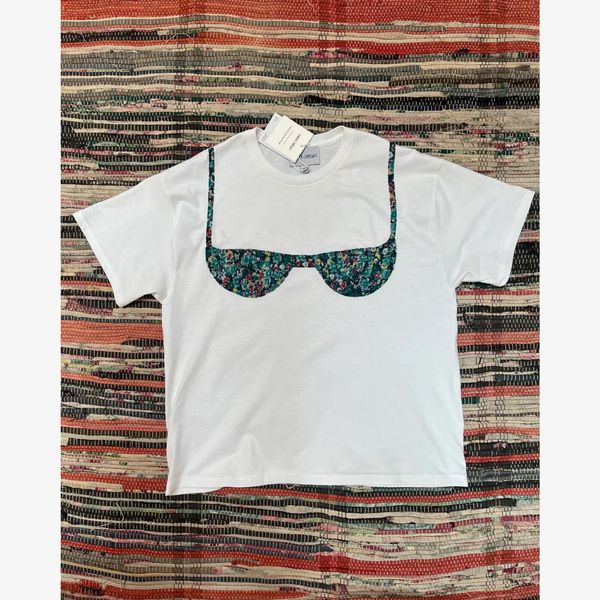 Nikki Chasin Florida Woman Appliqué Tee - White / Meadow