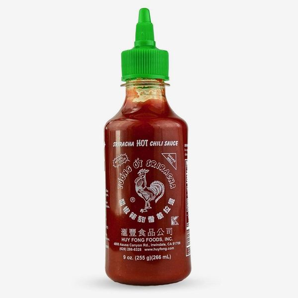 Huy Fong Sriracha Hot Chili Sauce, 9 Ounce Bottle