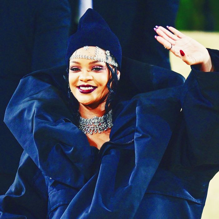 Rihanna: Time 100 Gala Performer!: Photo 2653521