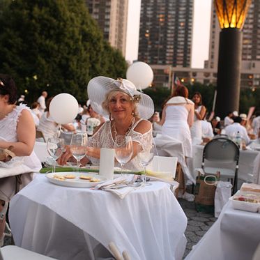 What You Missed at Last Night’s Dîner en Blanc