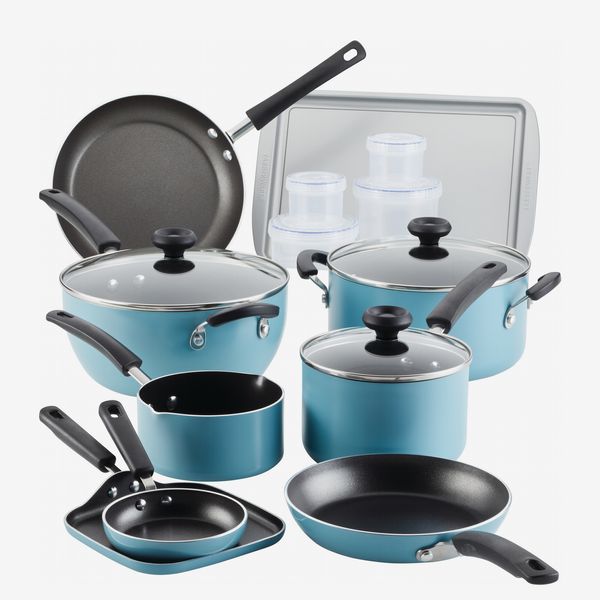 Farberware 20 Pc Easy Clean Aluminum Nonstick Cookware Pots and Pans Set