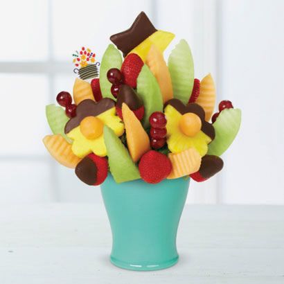 Edible Arrangements Delicious Daisy Dipped Strawberries & Pineapple
