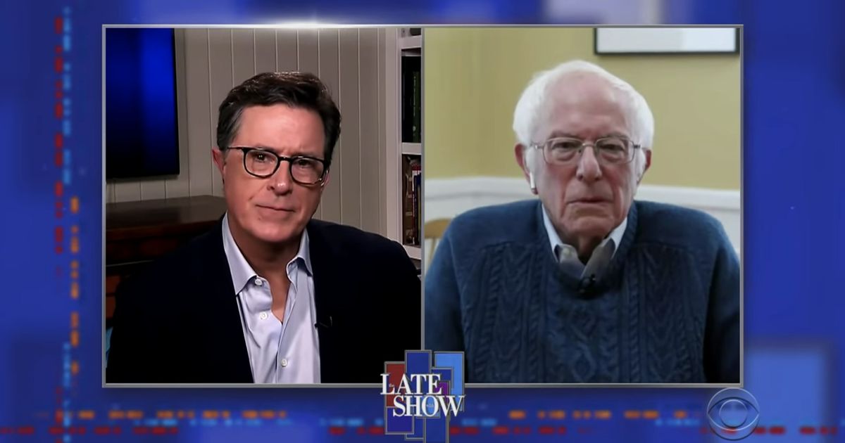 バーニー・サンダースはジョー・バイデンの支持を避けますレイトショー